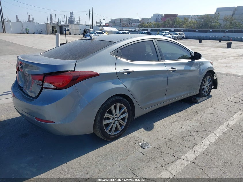 2014 HYUNDAI ELANTRA auction photo 4