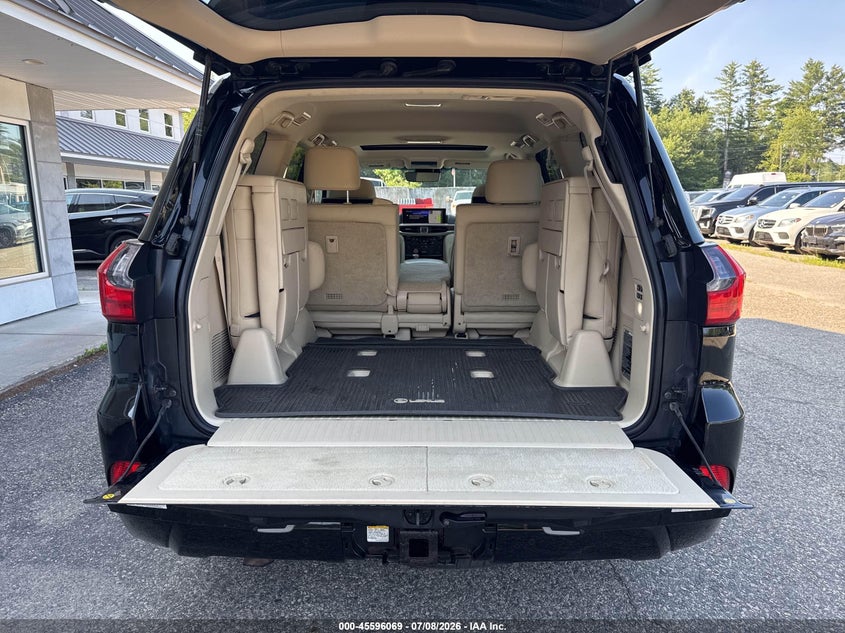 2017 LEXUS LX 570 auction photo 6