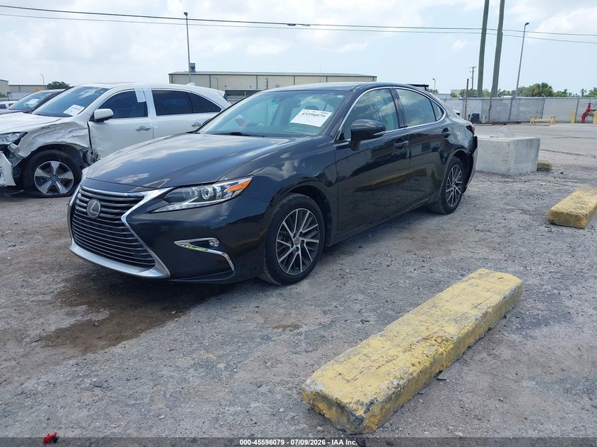 Vin: 58abk1gg7hu065965, lot: 46094457, lexus es 350 20172