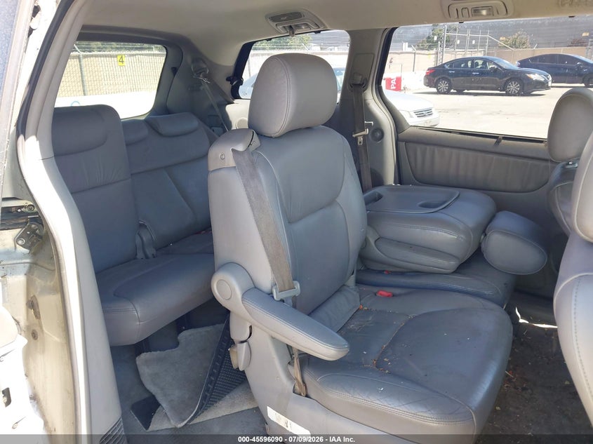 2004 Toyota Sienna Xle VIN: 5TDBA22C14S008717 Lot: 45596090