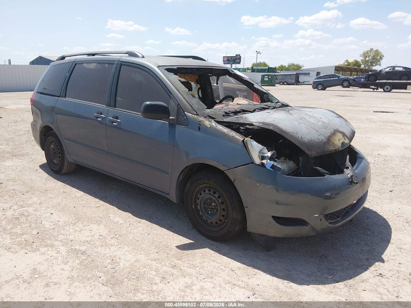 2008 TOYOTA SIENNA CE