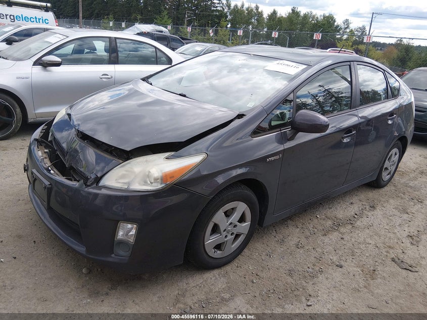 2011 Toyota Prius, Front End, IAAI, VIN JTDKN3DU3B5311338 — photo 2