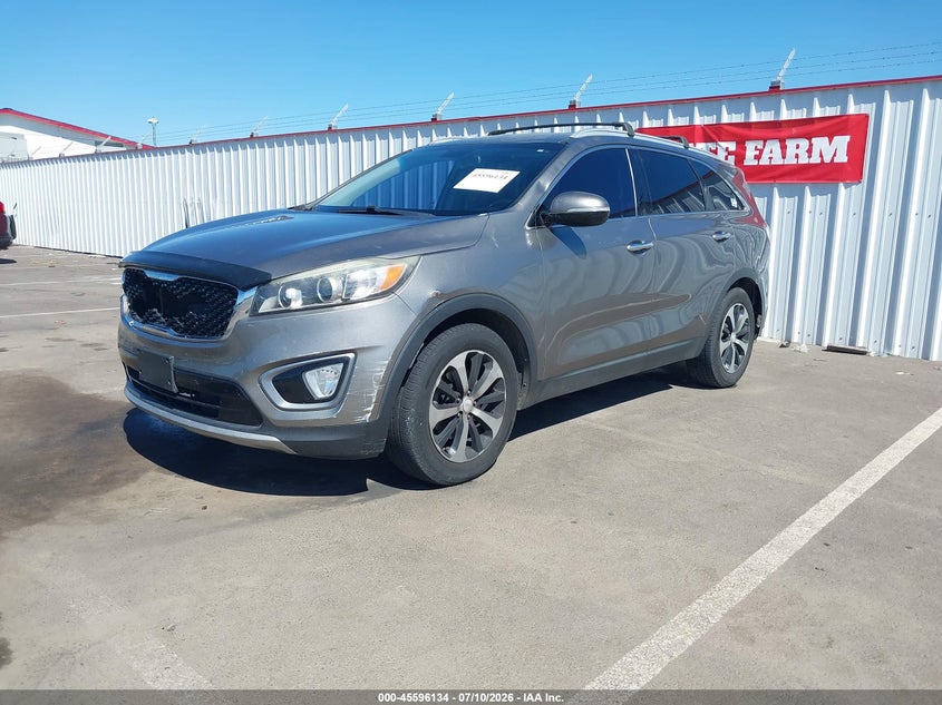 2016 Kia Sorento, Front & Rear, IAAI, VIN 5XYPH4A14GG013716 — photo 2