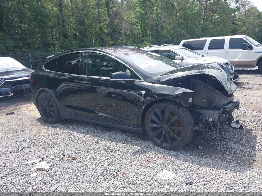 2020 Tesla Model X Long Range Dual Motor All-Wheel Drive/Long Range Plus Dual Motor All-Wheel Drive VIN: 5YJXCDE21LF283683 Lot: 45596154