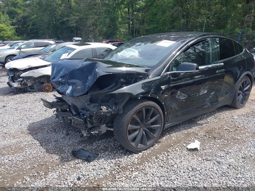 2020 Tesla Model X Long Range Dual Motor All-Wheel Drive/Long Range Plus Dual Motor All-Wheel Drive VIN: 5YJXCDE21LF283683 Lot: 45596154