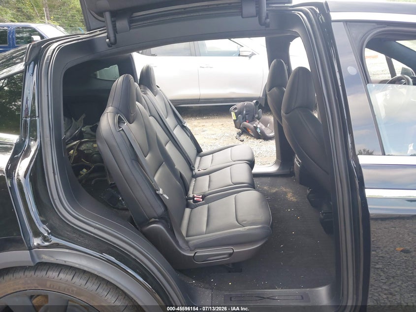 2020 Tesla Model X Long Range Dual Motor All-Wheel Drive/Long Range Plus Dual Motor All-Wheel Drive VIN: 5YJXCDE21LF283683 Lot: 45596154