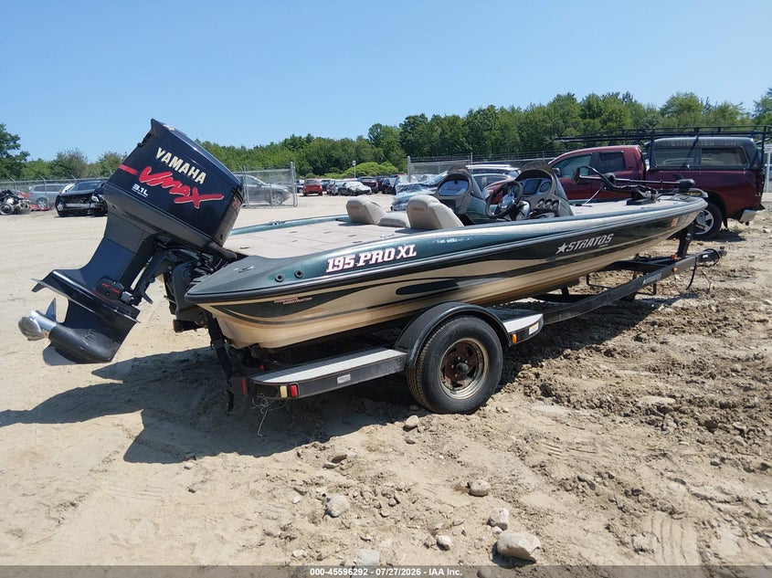 2004 STRATOS 195 PRO XL auction photo 2