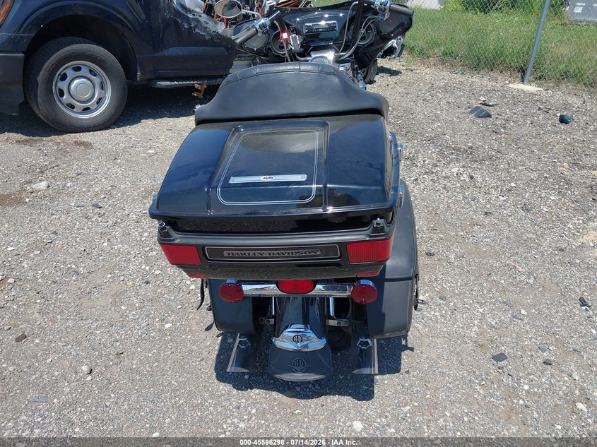2001 HARLEY-DAVIDSON FLHRCI auction photo 6