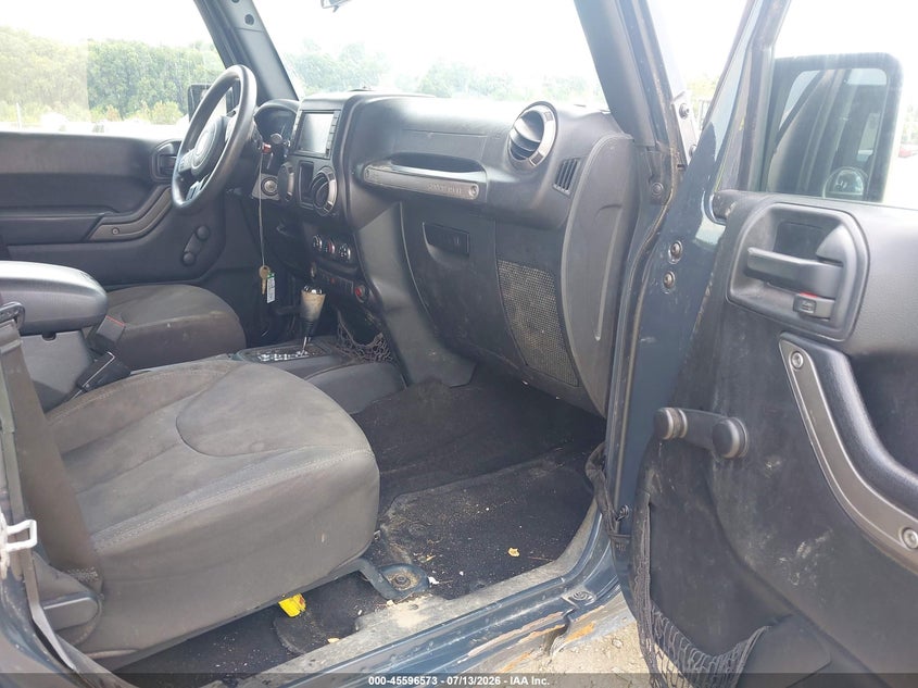 2017 JEEP WRANGLER UNLIMITED auction photo 5