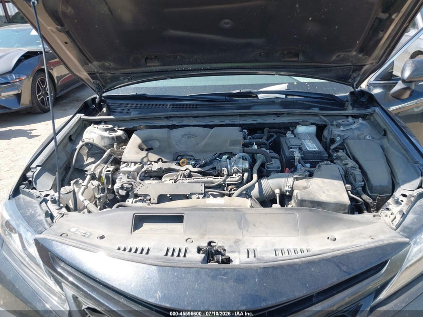 TOYOTA CAMRY - zdjęcie 10