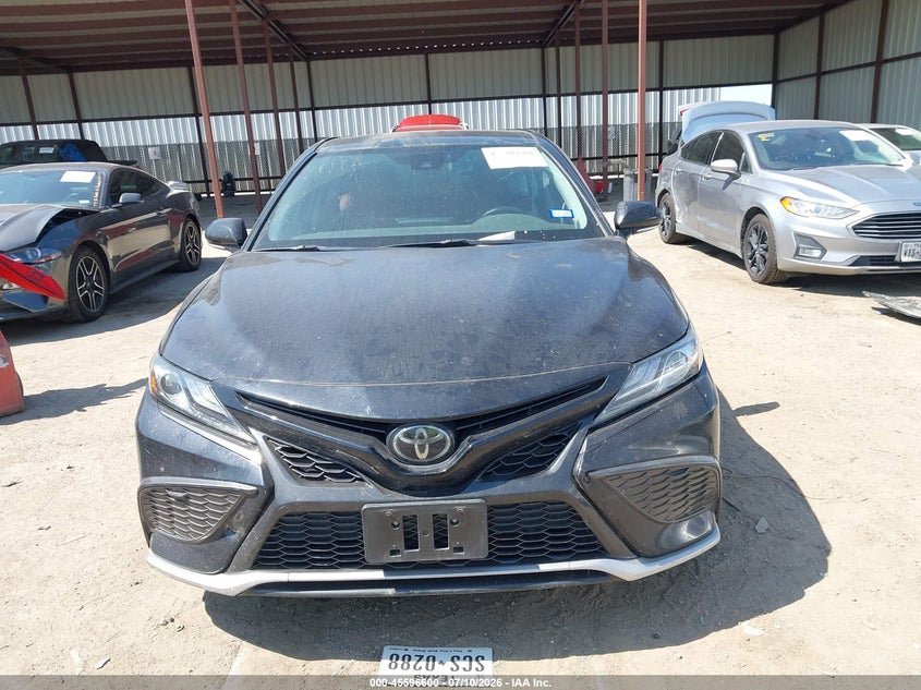 TOYOTA CAMRY - zdjęcie 12