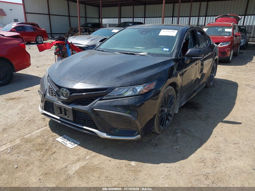 TOYOTA CAMRY - zdjęcie 2