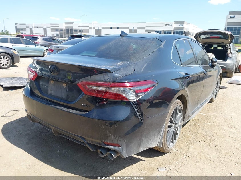 TOYOTA CAMRY - zdjęcie 4