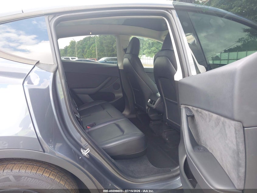 2023 Tesla Model Y Awd/Long Range Dual Motor All-Wheel Drive VIN: 7SAYGDEE7PF707251 Lot: 45596603