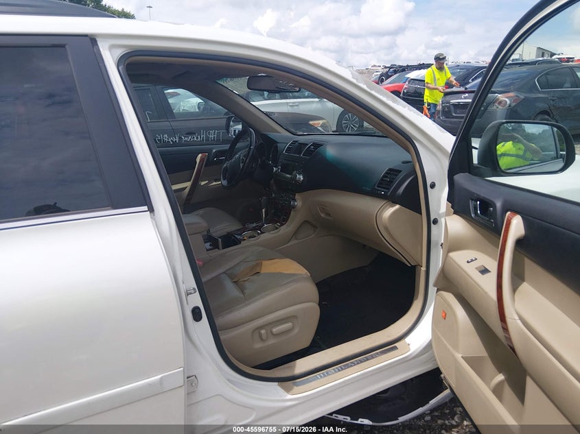 2012 TOYOTA HIGHLANDER auction photo 5