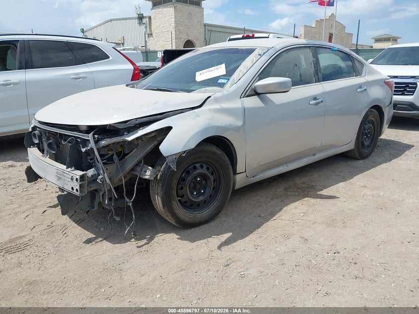 2013 Nissan Altima, Front End, IAAI, VIN 1N4AL3AP4DC237724 — photo 2