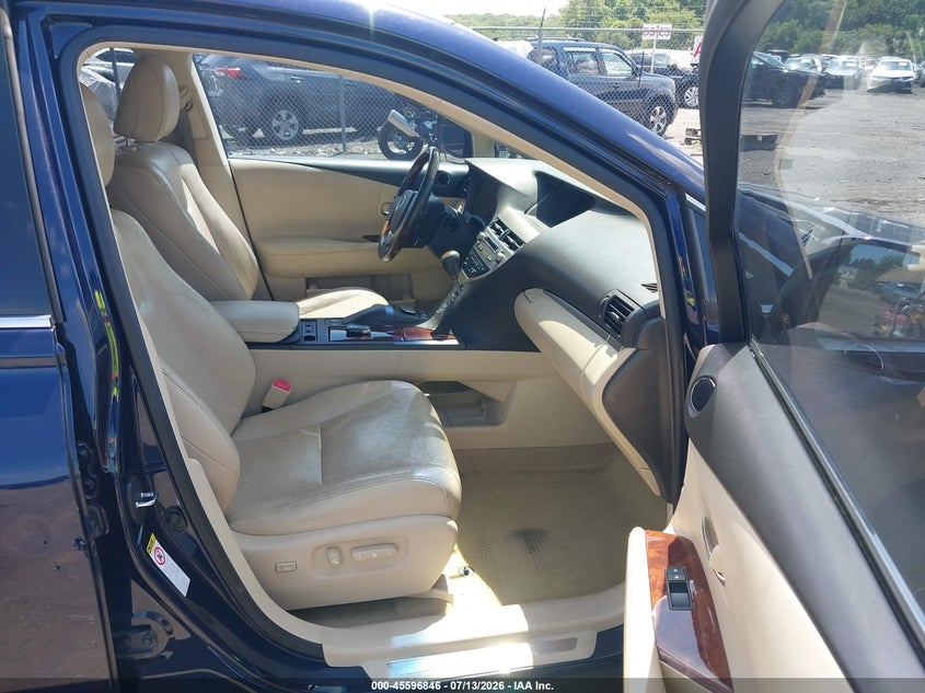 2013 LEXUS RX 450H auction photo 5