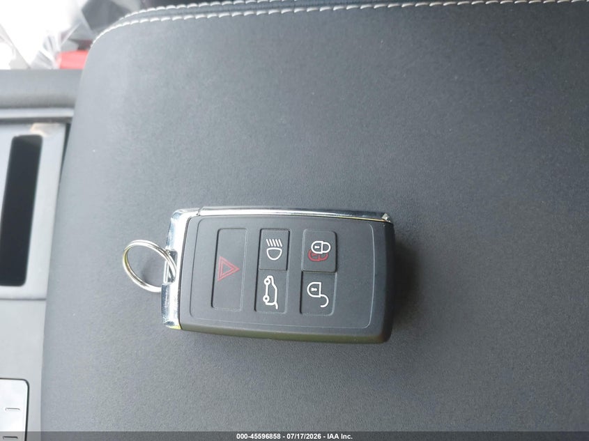 2024 LAND ROVER DISCOVERY P300 DYNAMIC SE · Фото 11