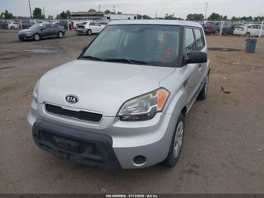 2010 KIA SOUL auction photo 2