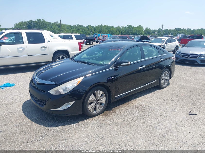 2015 HYUNDAI SONATA HYBRID auction photo 2