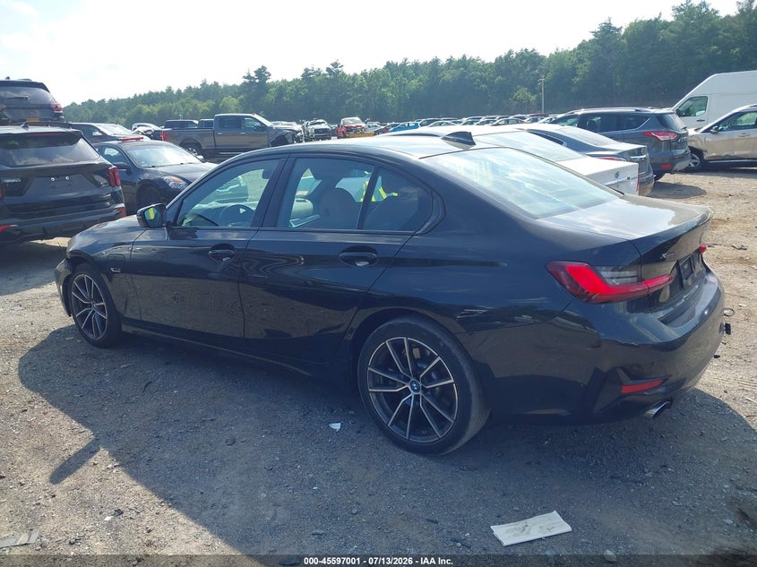 Vin: 3mw5p9j08n8c39469, lot: 46095379, bmw 330e xdrive 20223