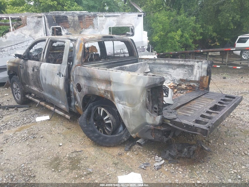 2019 TOYOTA TUNDRA auction photo 3