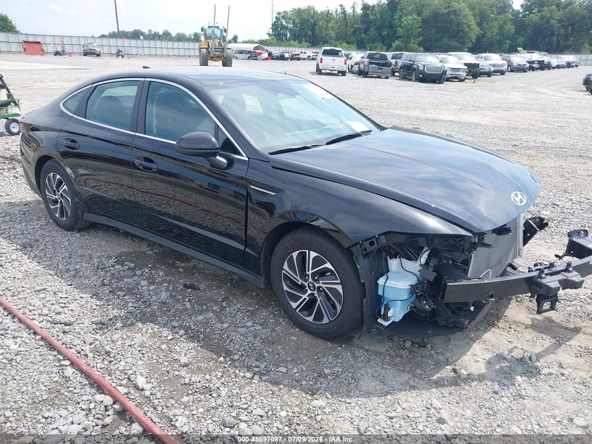 2026 HYUNDAI SONATA HYBRID BLUE — Photo gallery
