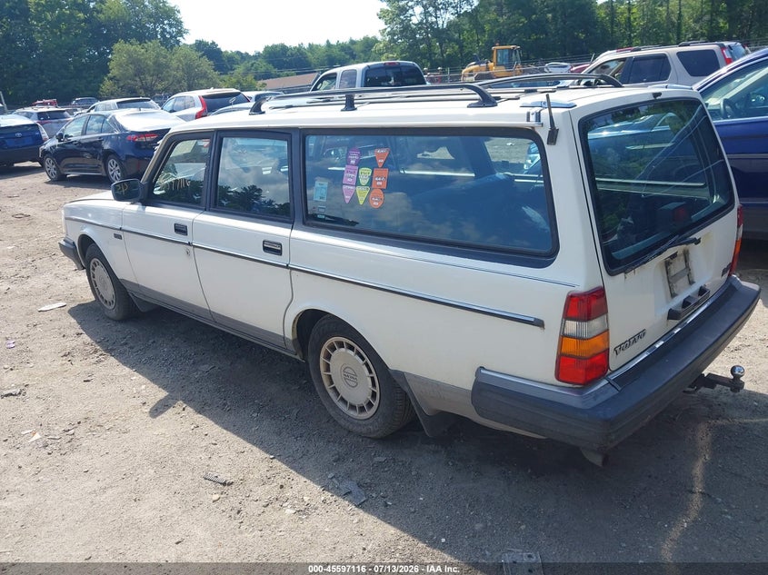 1991 VOLVO 240 auction photo 3