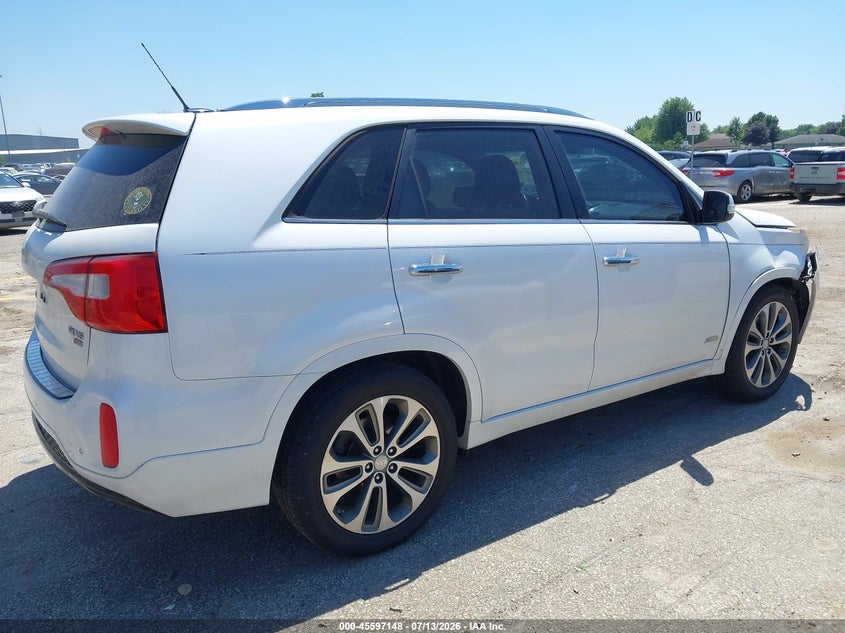 2015 KIA SORENTO auction photo 4