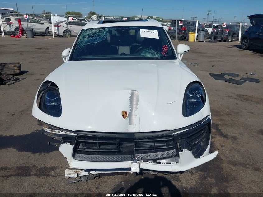 2022 Porsche Macan VIN: WP1AA2A52NLB07921 Lot: 45597201