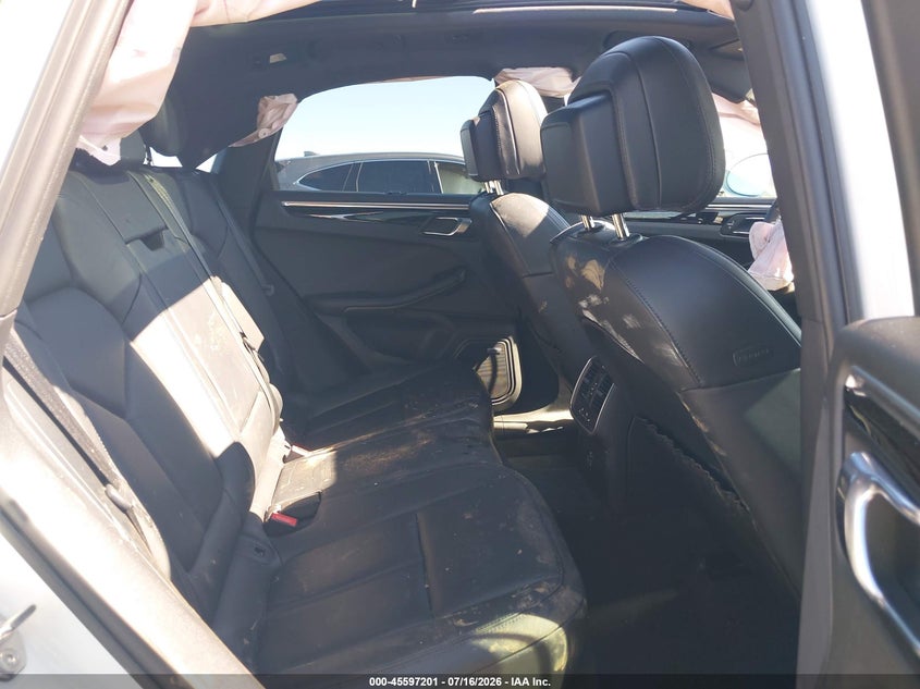 2022 PORSCHE MACAN auction photo 8