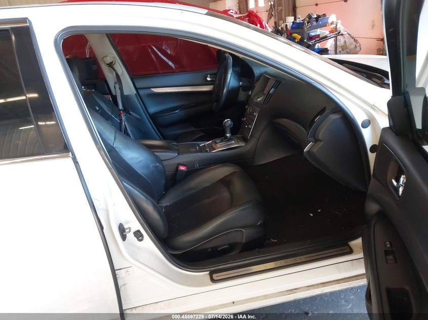 2012 INFINITI G37X — zdjęcie 5