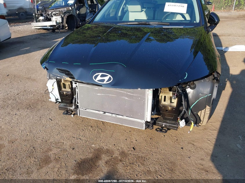 2026 HYUNDAI SONATA HYBRID auction photo 6