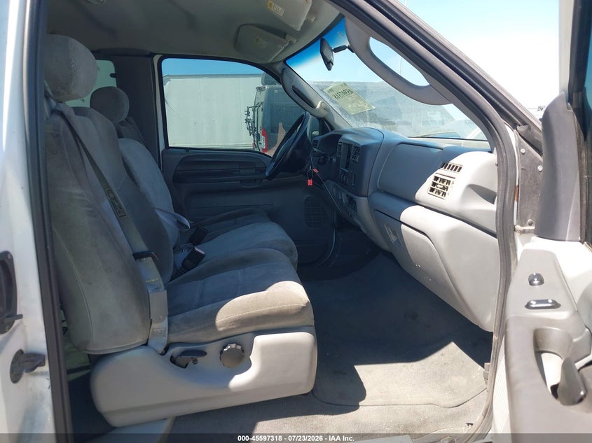 2003 FORD F-350 auction photo 5