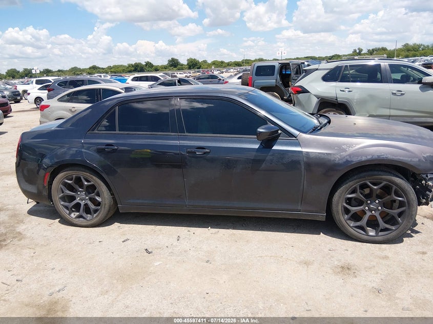 2019 Chrysler 300 300S VIN: 2C3CCABGXKH559496 Lot: 45597411