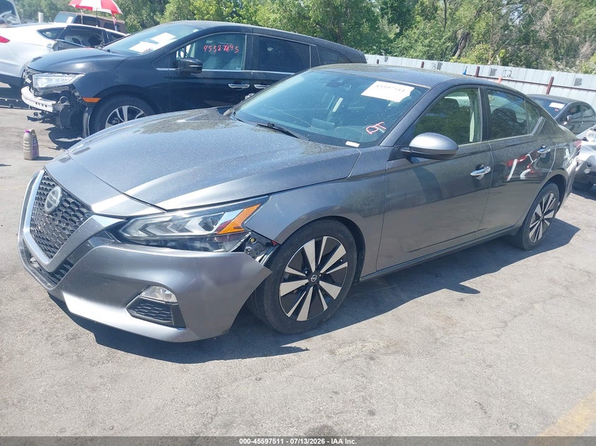 2021 NISSAN ALTIMA auction photo 2