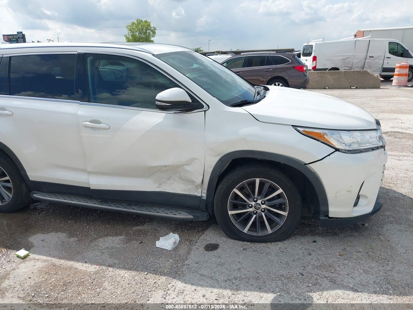 TOYOTA HIGHLANDER - zdjęcie 6