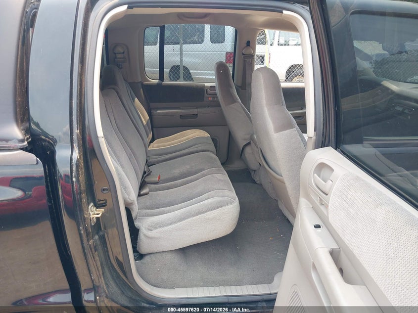 2003 Dodge Dakota Sport/Sxt VIN: 1D7HG38N53S217266 Lot: 45597620