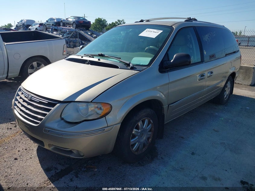 2005 Chrysler Town & Country, Normal Wear & Tear, IAAI, VIN 2C8GP64L35R267453 — photo 2