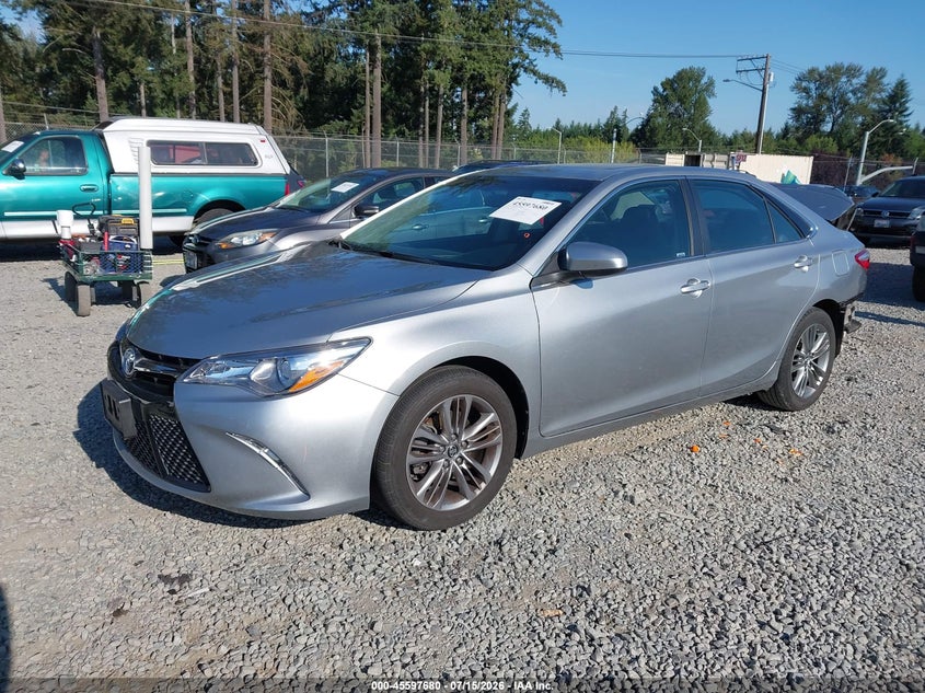 2015 Toyota Camry, Right Rear, IAAI, VIN 4T1BF1FK0FU060413 — photo 2
