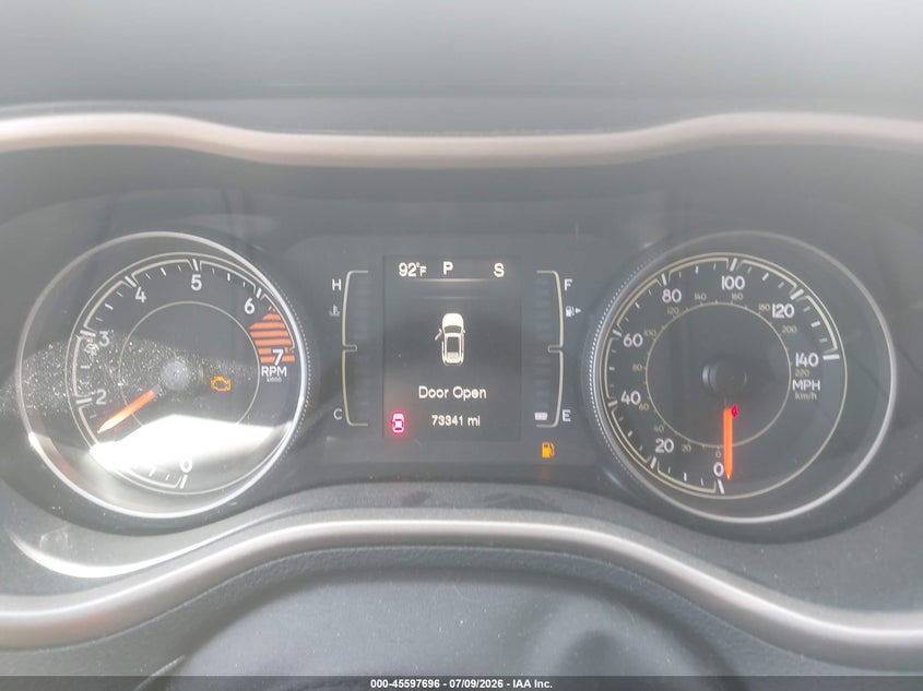 VIN: 1C4PJLCB9HD231476 2017 JEEP CHEROKEE LATITUDE