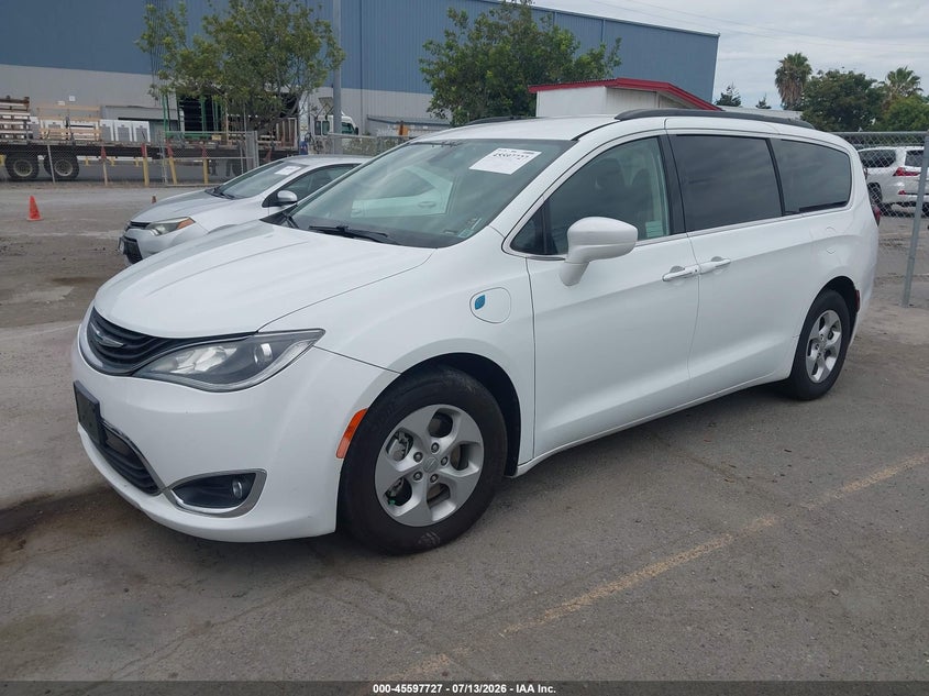 Vin: 2c4rc1l74hr764352, lot: 46096105, chrysler pacifica hybrid premium 20172