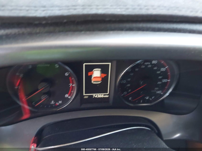 2016 TOYOTA RAV4 auction photo 7
