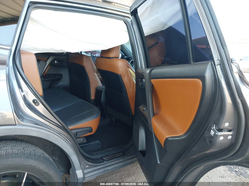 2016 TOYOTA RAV4 auction photo 8