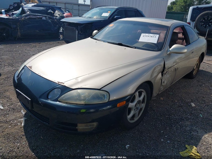 1996 Lexus SC, Left Side, IAAI, VIN JT8CD32Z6T0036745 — photo 2