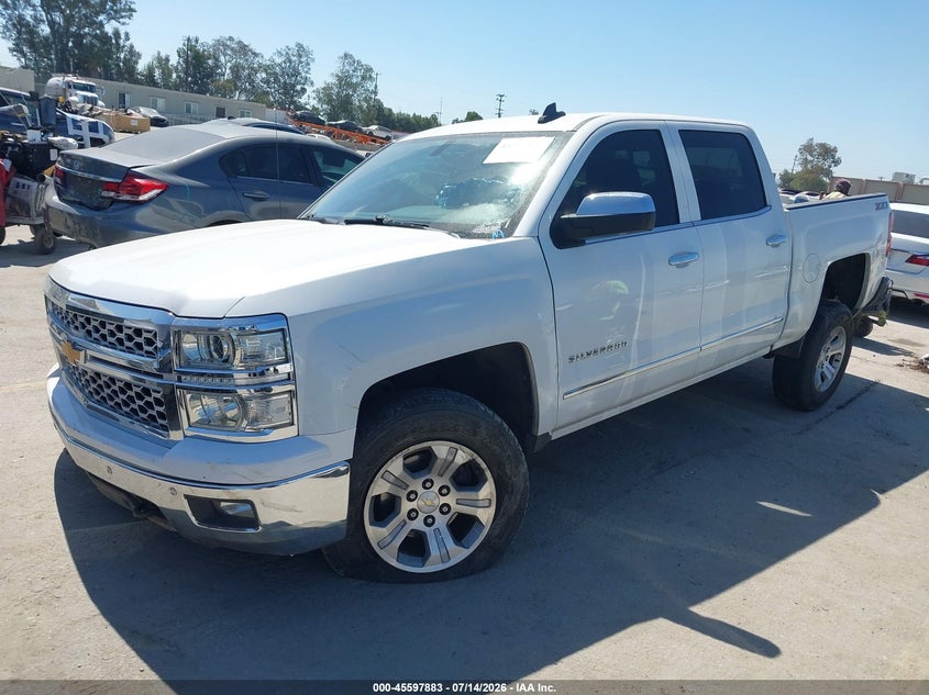 2015 Chevrolet Silverado, Right Front, IAAI, VIN 3GCUKSEJ1FG518552 — photo 2