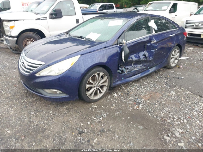 2014 Hyundai Sonata, Left Side, IAAI, VIN 5NPEC4ACXEH835773 — photo 2