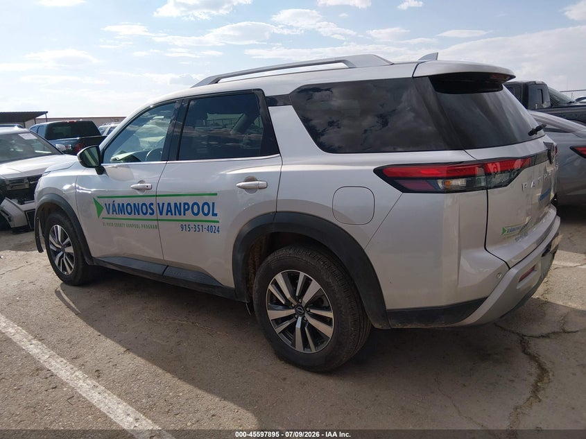AtlanticExpress - Nissan Pathfinder