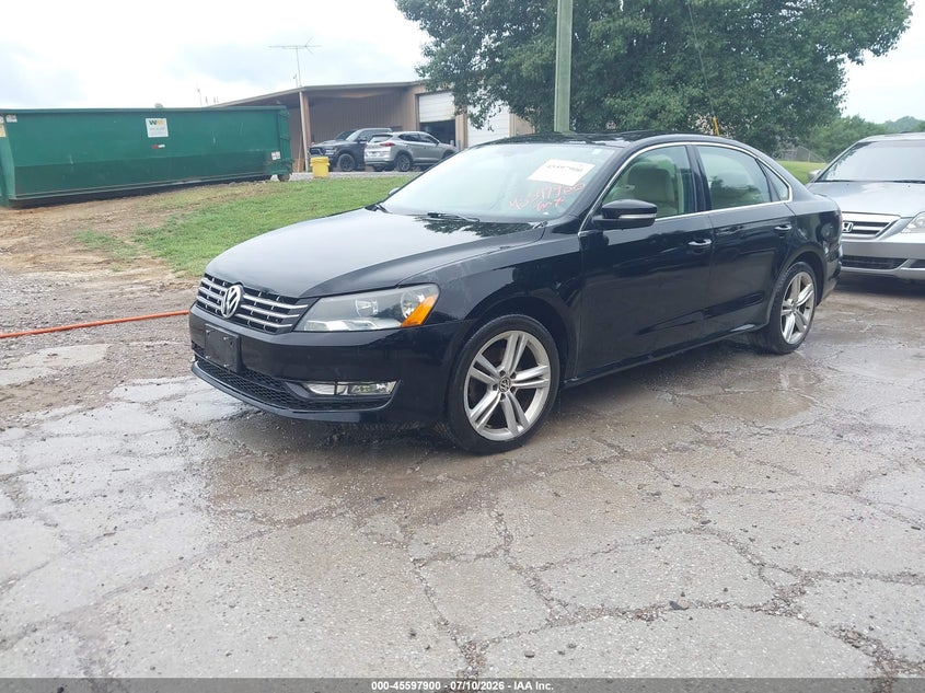 2012 VOLKSWAGEN PASSAT auction photo 2