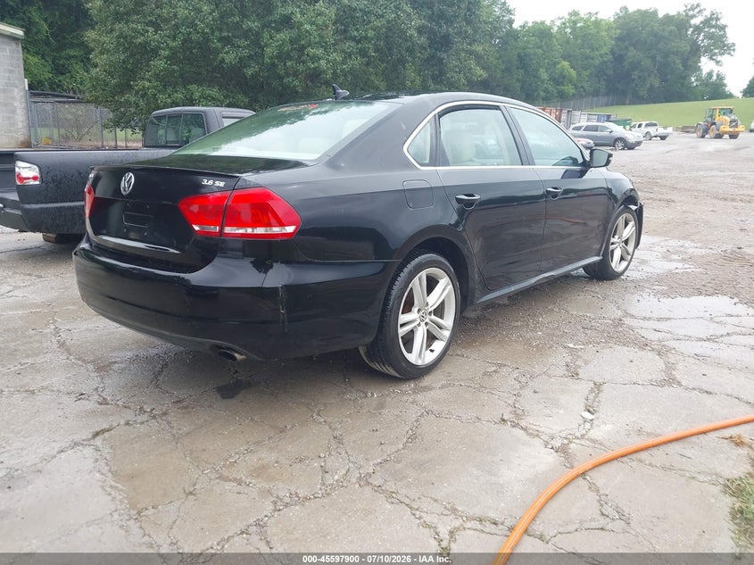 2012 VOLKSWAGEN PASSAT auction photo 4